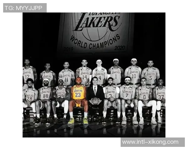 浓眉谈位置调整：打五会影响身体在湖人夺冠时我也是打四