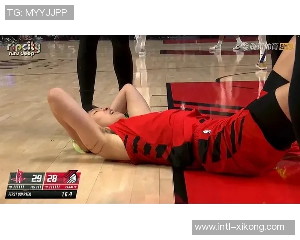 杨瀚森在抢篮板中遭遇埃迪强力冲撞亟需增强力量与护框能力提升篮板表现