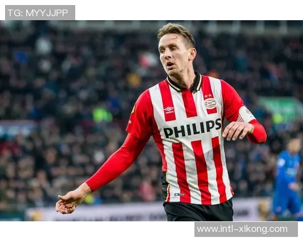 埃因霍温主帅称拜仁进攻火力惊人我们将全力以赴争取胜利 埃因霍温主帅称拜仁进攻火力惊人我们将全力以赴争取胜利