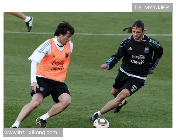 迪马透露拉齐奥对拉斯帕多里奥亚萨瓦尔和帕尼切利等前锋的关注情况